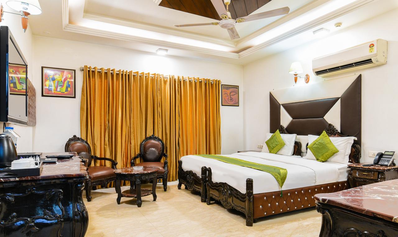 Hotel Baljeet Lodge New Delhi Ngoại thất bức ảnh