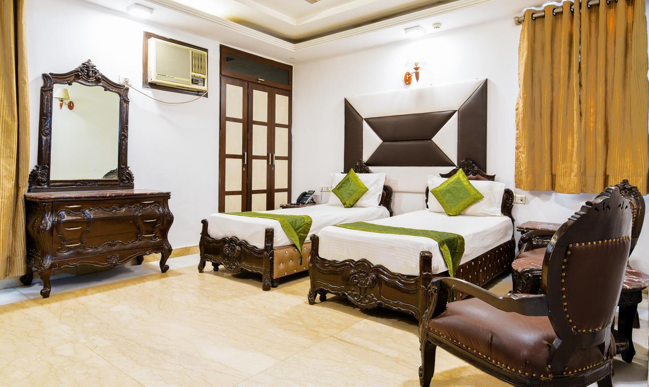 Hotel Baljeet Lodge New Delhi Ngoại thất bức ảnh